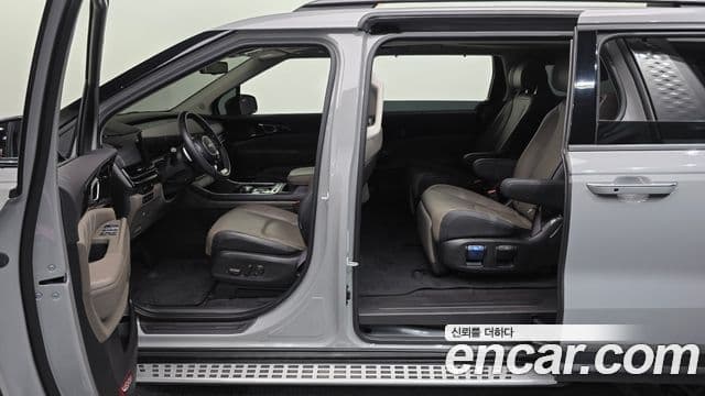 Kia Carnival 2024 — Фото 15/20