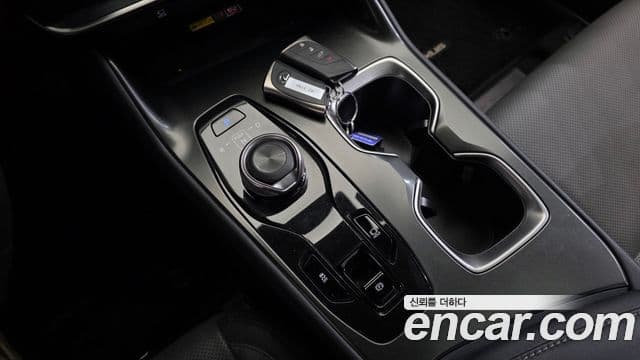 Lexus RZ450e 2023 — ფოტო 5/30