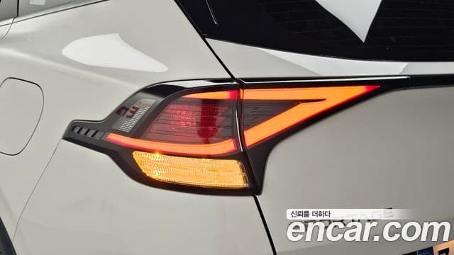 Kia Sportage 2021 — Şəkil 18/39
