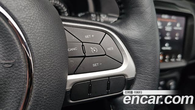 Jeep Renegade 2023 — Şəkil 38/38