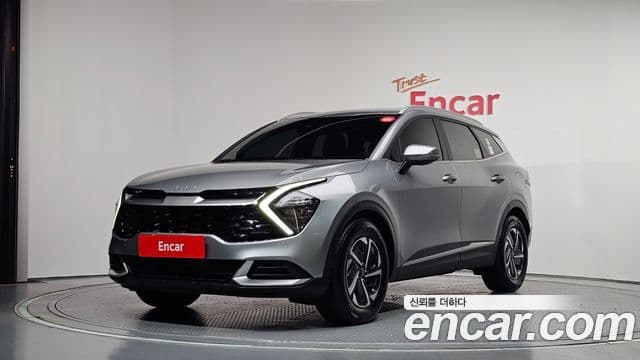 Kia Sportage 2022 — Фото 1/20