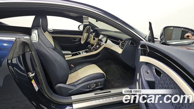 Bentley Continental GT 2020 — Фото 18/20