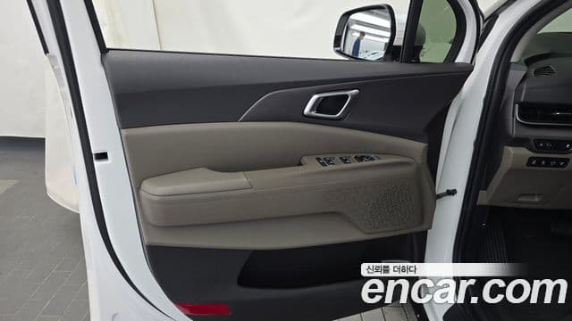 Kia Carnival 2024 — Şəkil 5/33