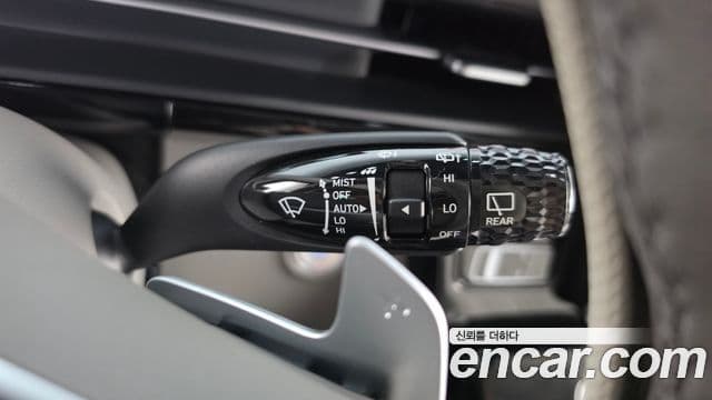 Hyundai Staria 2025 — Фото 17/20