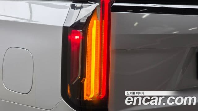 Cadillac Escalade 2021 — Photo 6/41