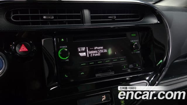 Toyota Prius C 2019 — Şəkil 6/35