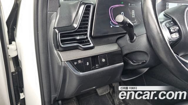 Kia Sportage 2021 — Şəkil 19/32