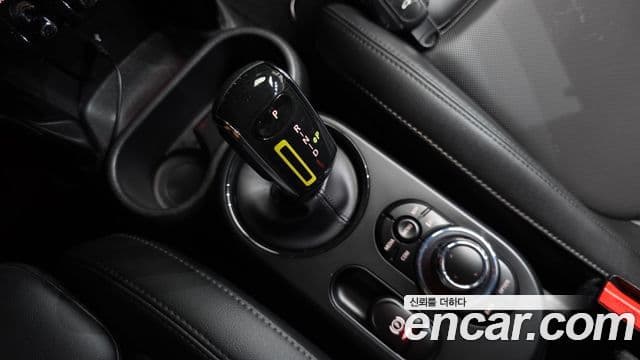 Mini Cooper Electric 2022 — ფოტო 11/31