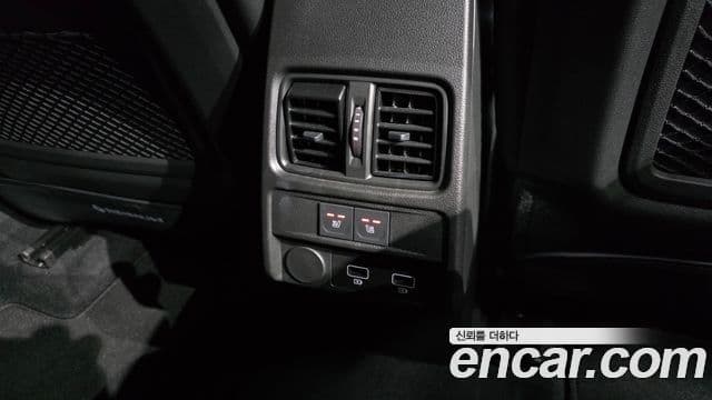 Renault Samsung Arkana 2025 — Фото 18/20