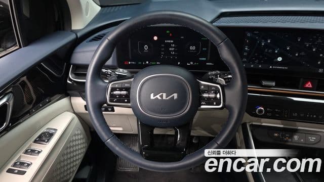 Kia Carnival 2024 — Şəkil 37/41