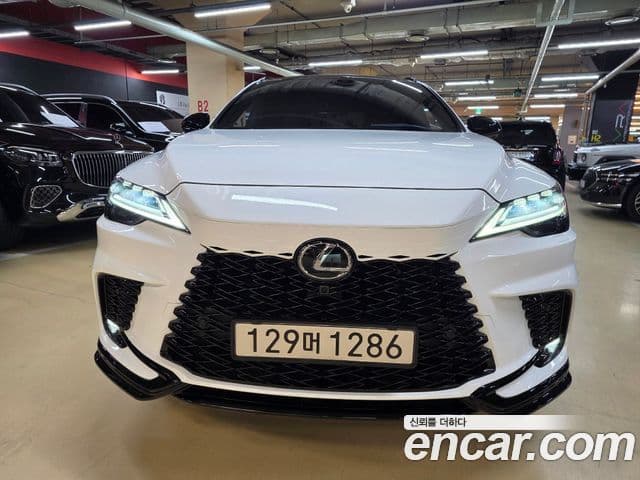 Lexus RX500h 2025 — Photo 12/20
