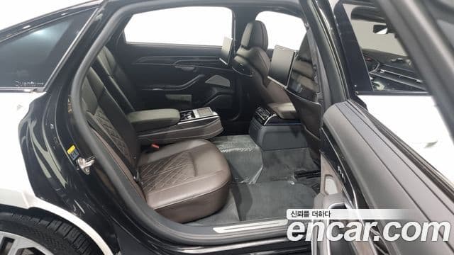 Audi A8 2020 — ფოტო 12/20