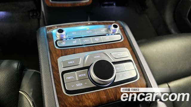 Kia The K9 2018 — Şəkil 17/20