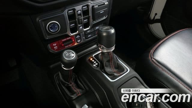 Jeep Gladiator 2021 — Şəkil 9/20