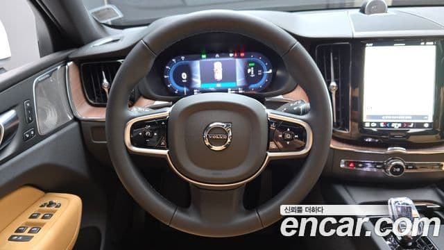 Volvo XC60 2025 — Şəkil 11/20
