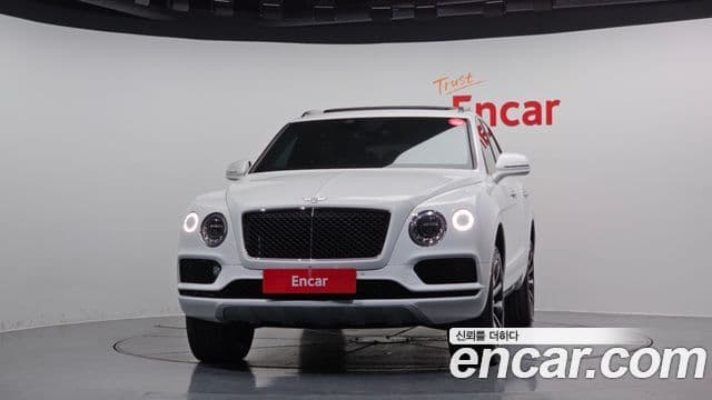Bentley Bentayga 2019 — фото 3 из 20