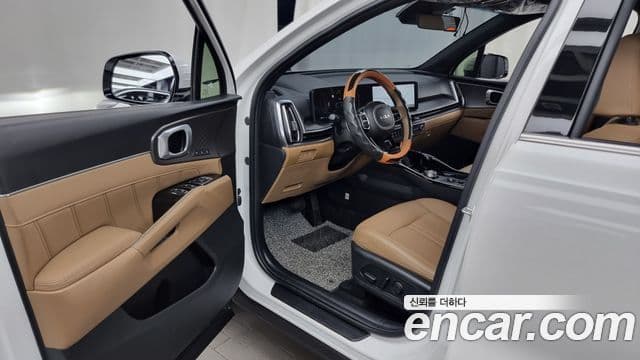 Kia Sorento 2023 — ფოტო 10/20