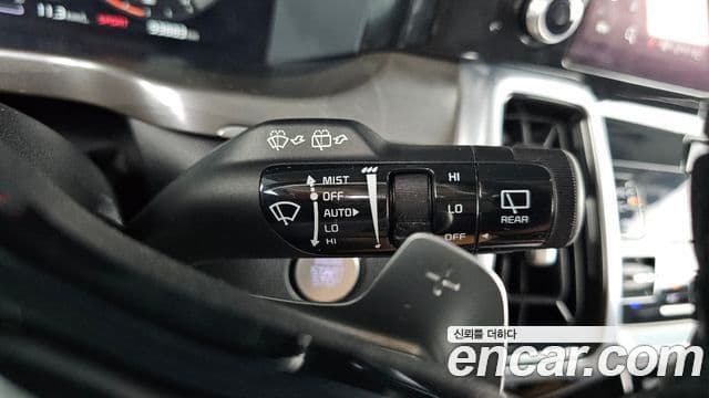 Kia Sorento 2021 — ფოტო 16/20
