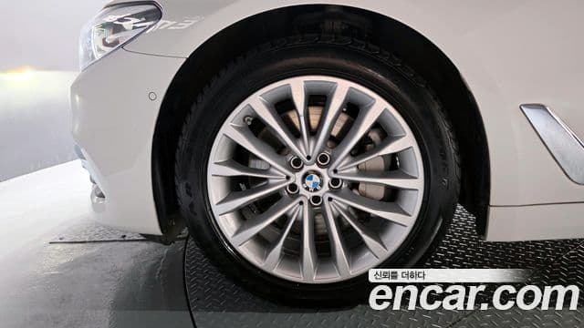 BMW 5 Series 2019 — Şəkil 5/20