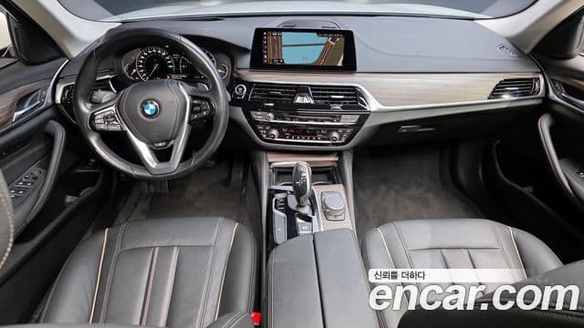 BMW 5 Series 2019 — Şəkil 7/20