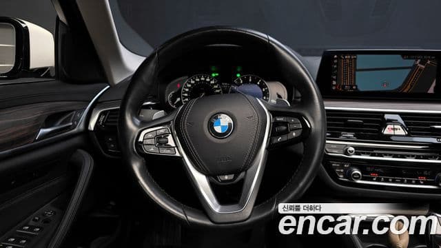 BMW 5 Series 2019 — Şəkil 13/20