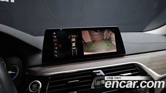 BMW 5 Series 2019 — Şəkil 15/20