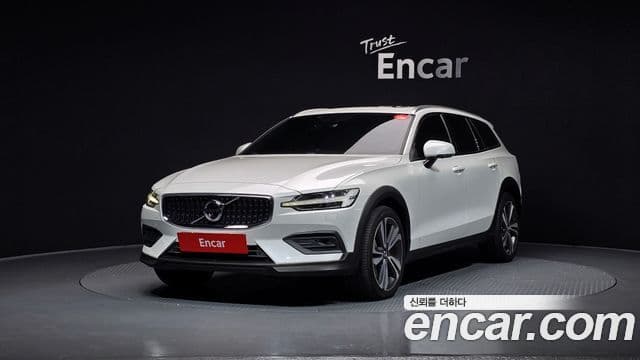 Volvo V60 Cross Country 2020 — Şəkil 5/20