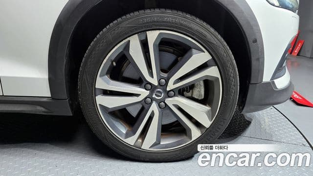 Volvo V60 Cross Country 2020 — Şəkil 7/20