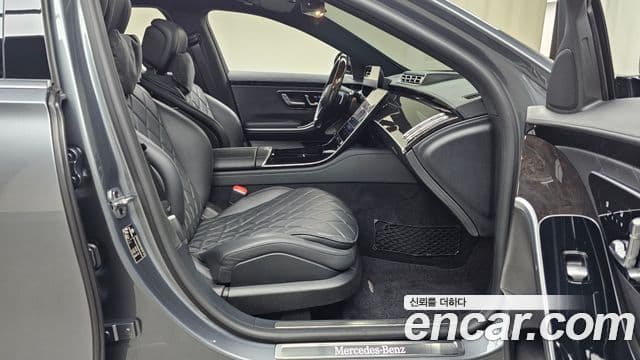Mercedes-Benz S-Class 2021 — Photo 17/20