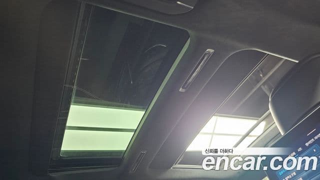 Mercedes-Benz S-Class 2021 — Photo 8/20