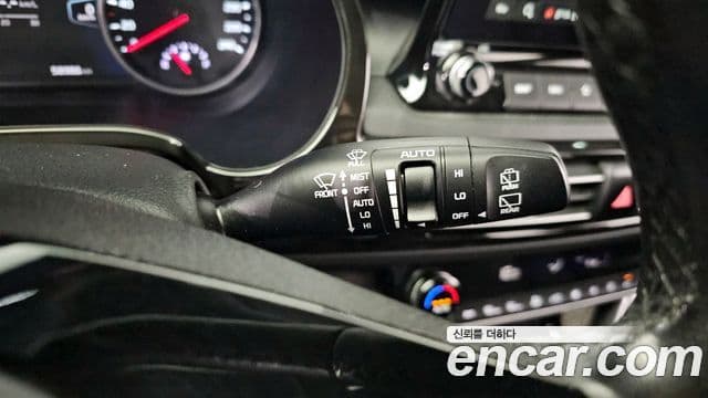 Kia Seltos 2020 — ფოტო 18/20