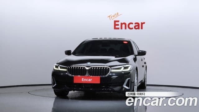 BMW 5 Series 2023 — Şəkil 3/20