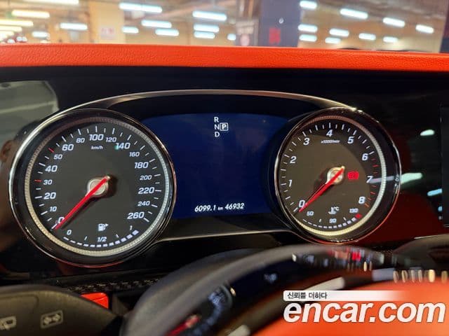 Mercedes-Benz G-Class 2019 — Photo 19/20