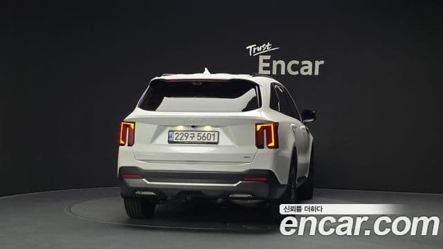 Kia Sorento 2023 — Şəkil 4/20