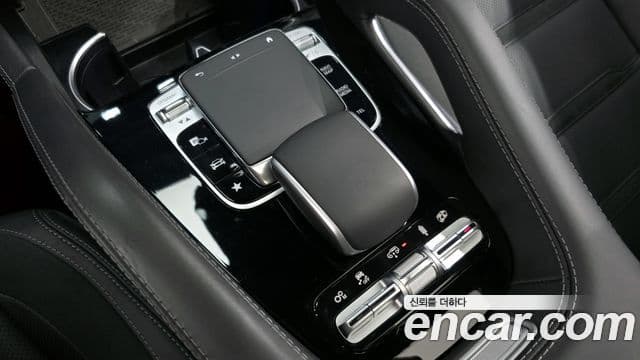 Mercedes-Benz GLE-Class 2023 — фото 18 из 20