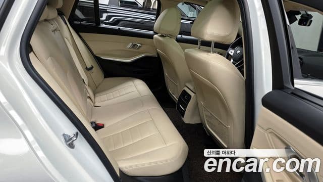 BMW 3 Series 2020 — ფოტო 12/20