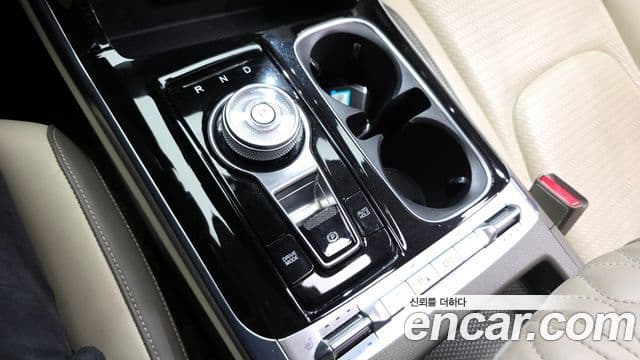 Kia Carnival 2020 — Şəkil 9/20