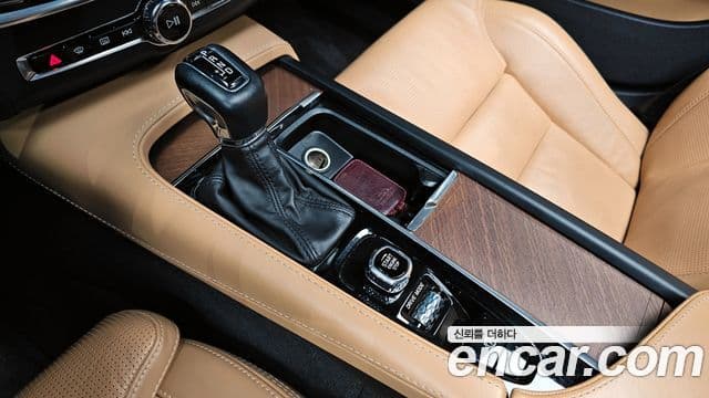 Volvo S90 2019 — ფოტო 9/20