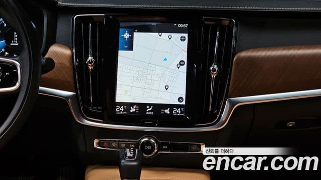 Volvo S90 2019 — ფოტო 14/20