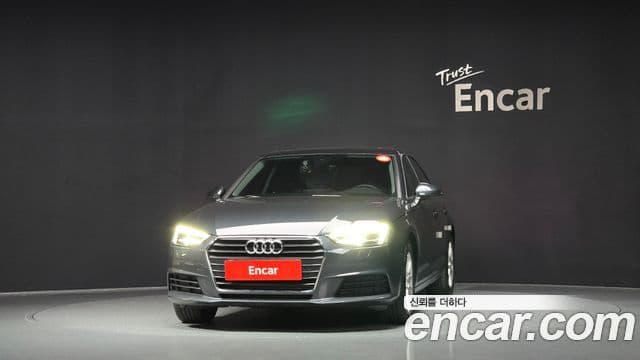 Audi A4 2019 — ფოტო 3/20
