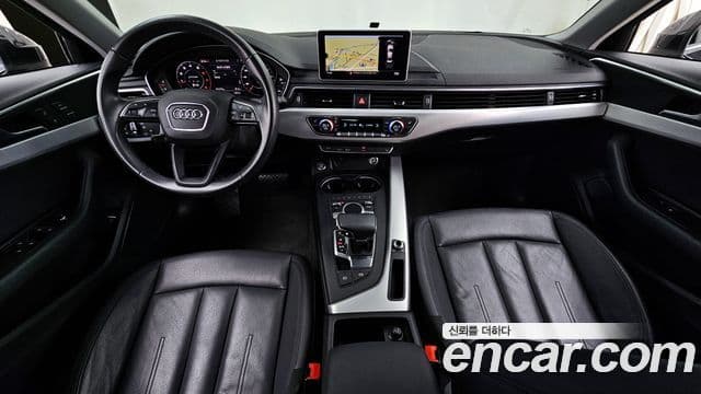 Audi A4 2019 — ფოტო 7/20