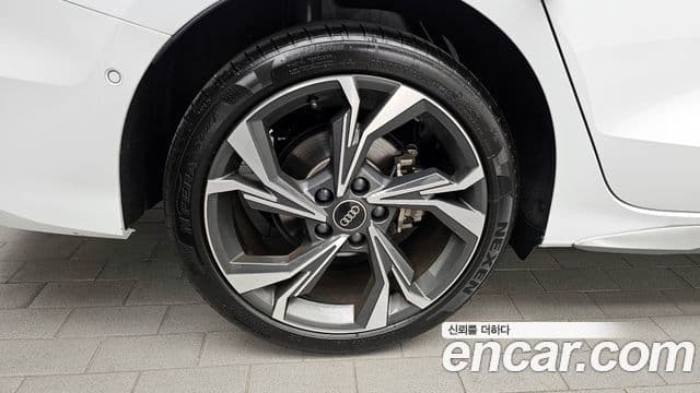 Audi A3 2025 — ფოტო 4/20