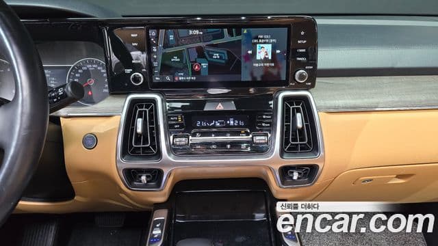 Kia Sorento 2021 — Фото 14/20