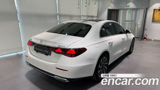 Mercedes-Benz E-Class 2025 — Şəkil 3/17