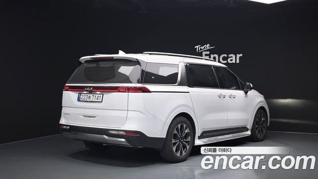 Kia Carnival 2022 — Şəkil 2/20