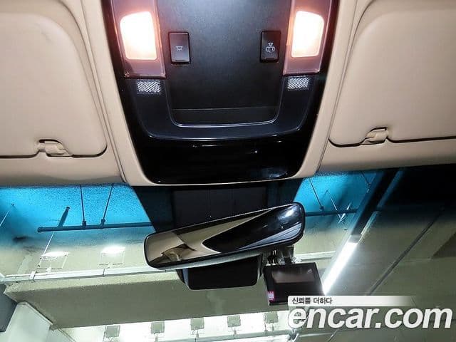 Hyundai Staria 2022 — ფოტო 19/20