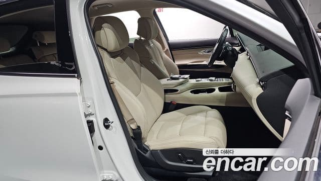 Genesis GV70 2022 — Şəkil 8/20