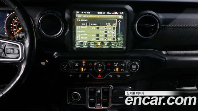 Jeep Wrangler 2019 — фото 16 из 20