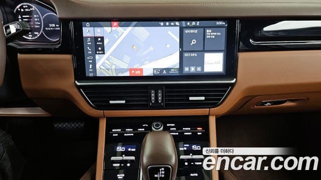 Porsche Cayenne 2020 — фото 14 из 20