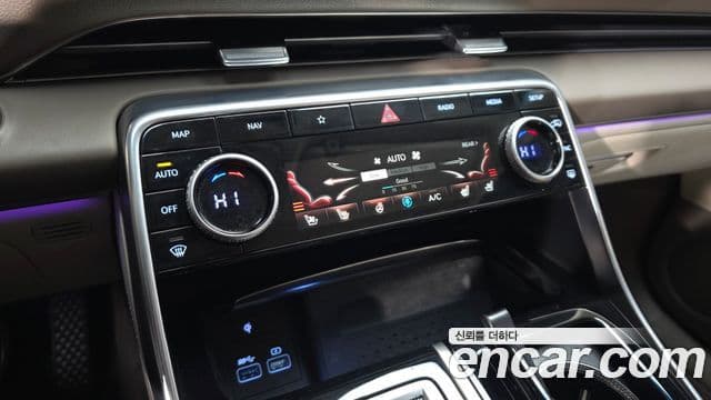 Genesis GV80 2021 — Şəkil 18/20